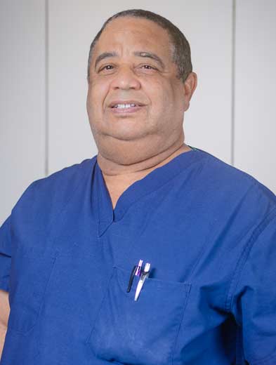 Dr. Elias Moukarzel